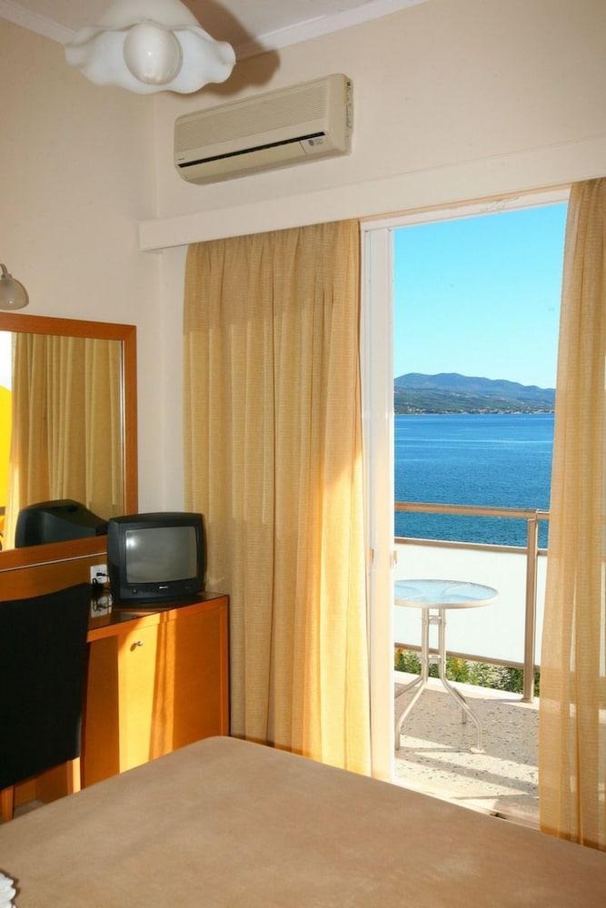 Hotel Flisvos Kalamáta Kültér fotó